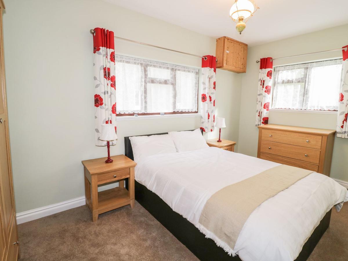 Dyffryn Bach Villa Rug Екстериор снимка